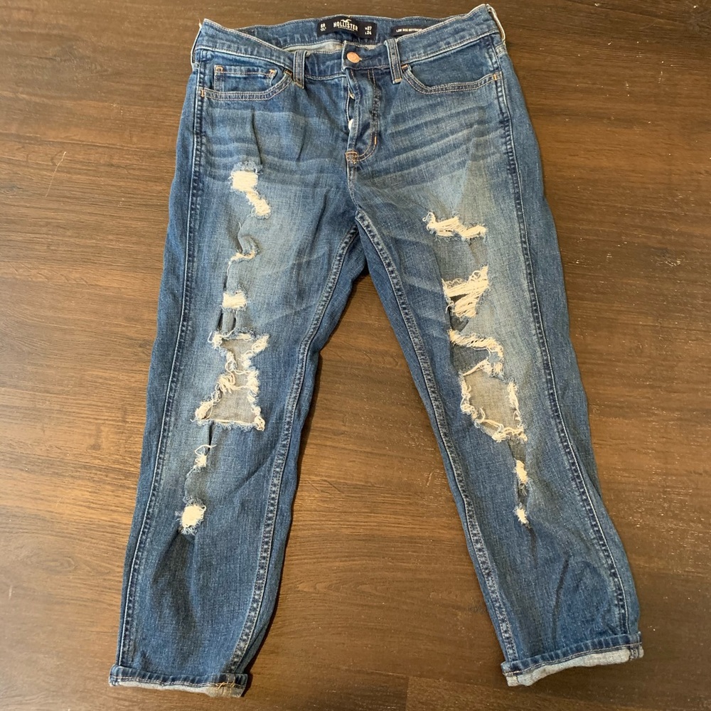 Hollister Distressed Boyfriend Jean